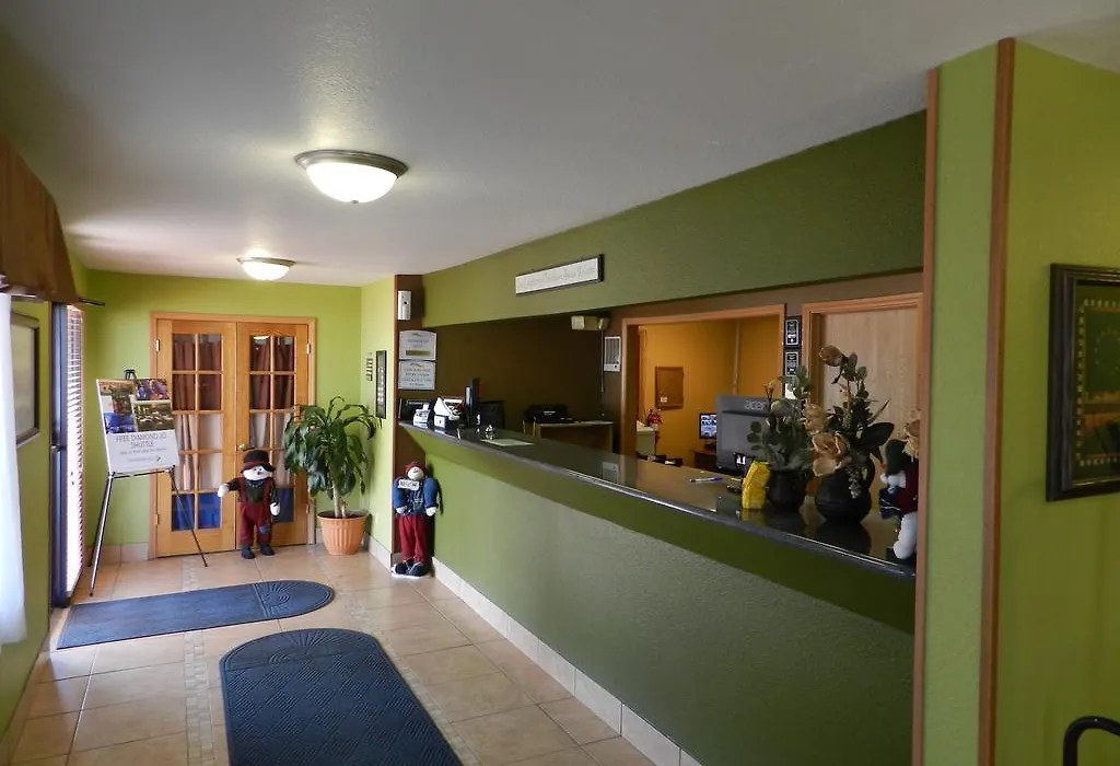 Baymont By Wyndham Dubuque-1